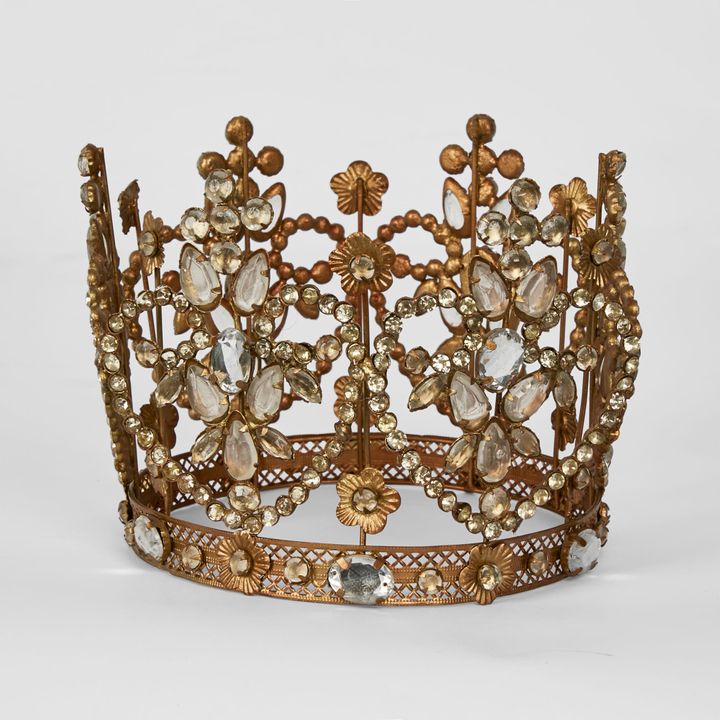 Aroun Crown