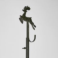 Deer Extendable Wreath Stand Black