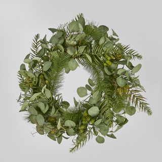Farae Wreath
