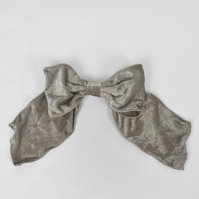 Velvet Clip on Bow LGE Silver