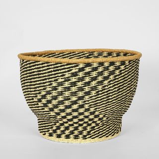 Kuro Basket Black Natural