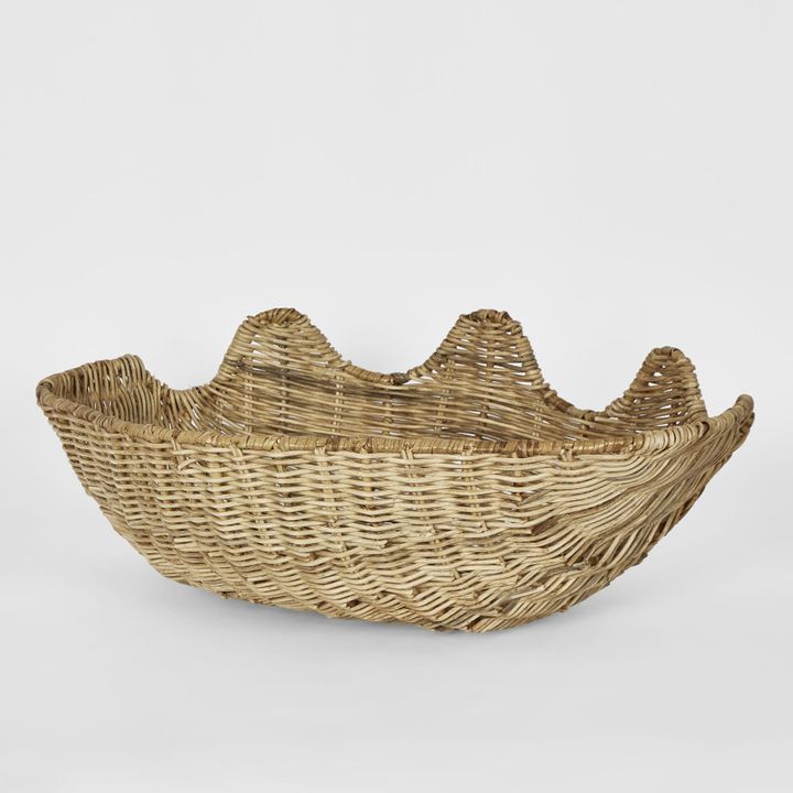 Clam Shell Rattan Large Natural