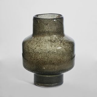 Ara Short Vase Smoke