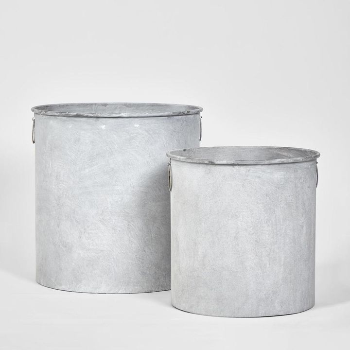 Round Tubs  Set of 2