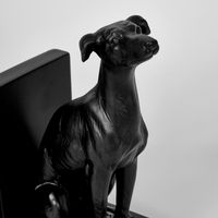 Lino Dog Bookends Black