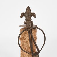 Fleur De Lys String Holder