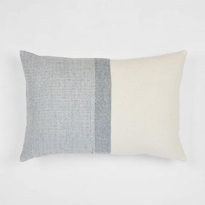 Cushion - Highland 40x60cm Blue/White