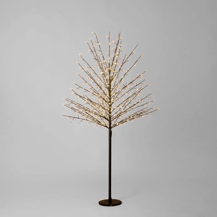 Standard Tree 150cm with 580 LED Black