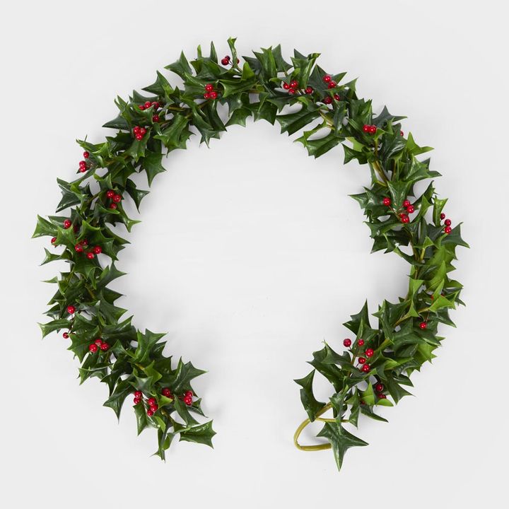 Hedgerow Holly Garland