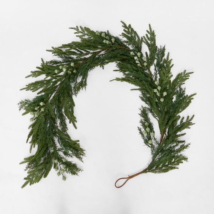 Cypress and Berry Garland 183cm