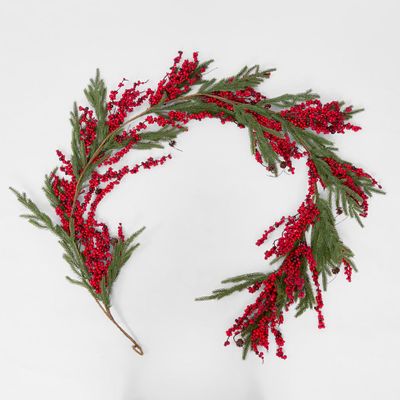 Cypress and Red Berry Garland 183cm