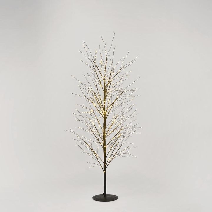 Black Forest Twinkling Light Up Tree with 900 Lights 150cm