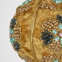 Inca Beaded Hanging Bauble SML