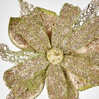 Celerie Clip on Flower