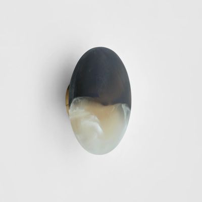 Halo Coat Hook Small Swirl Resin B&W