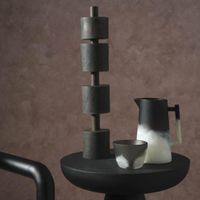 Halo Jug Swirl Resin B&W