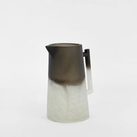 Halo Jug Swirl Resin B&W