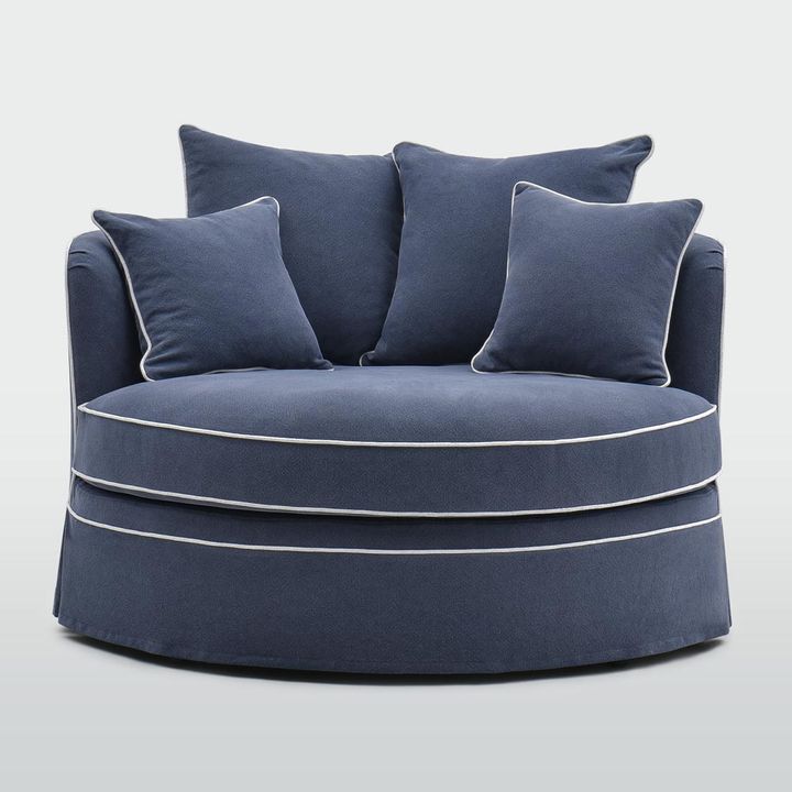 Noosa Hamptons Snuggle Chair Navy with White piping*