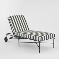 Sheffield Sunlounge Outdoor with B/W Stripe Cushion