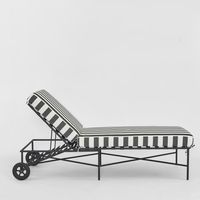 Sheffield Sunlounge Outdoor with B/W Stripe Cushion