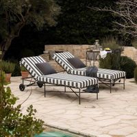 Sheffield Sunlounge Outdoor with B/W Stripe Cushion