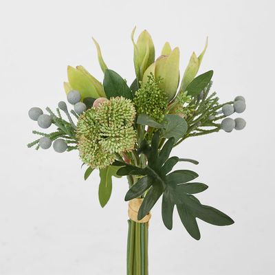 Eucalyptus Berry Bouquet 30cm Green