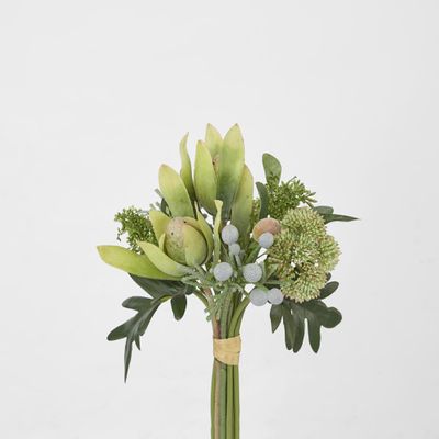 Eucalyptus Berry Bouquet 30cm Green