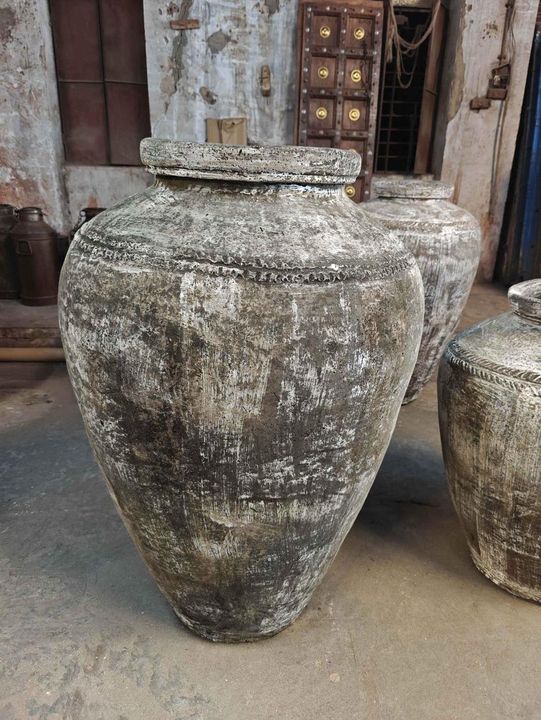 Decorative Wooden Clay Pot Small