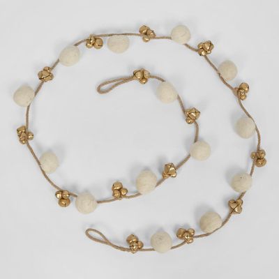 Nepone Cluster Bell Garland