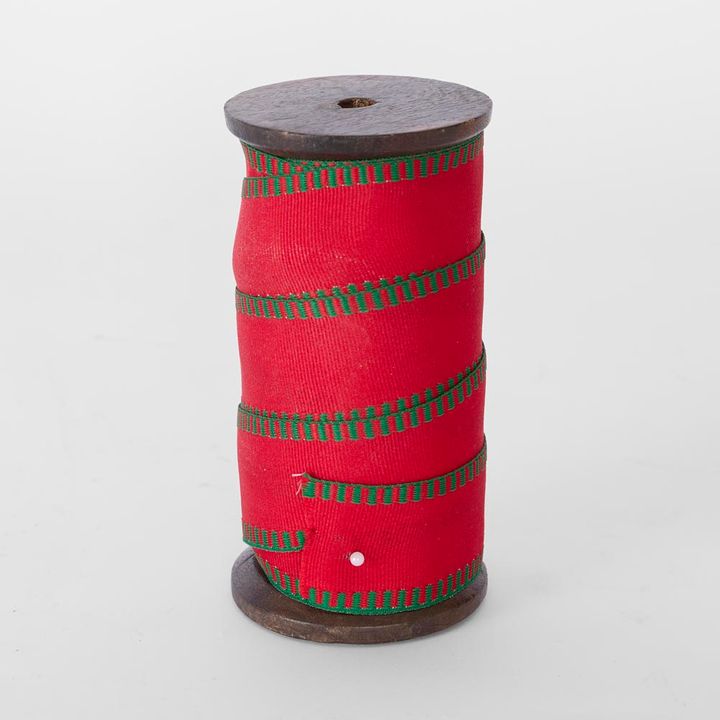 Green Edge Red Ribbon 35mm x 10m