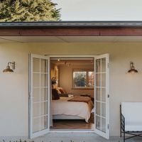 Bridgewater Outdoor Wall Light Brass