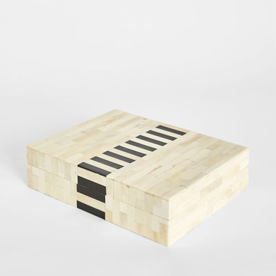 Umi Bone Inlay Trinket White