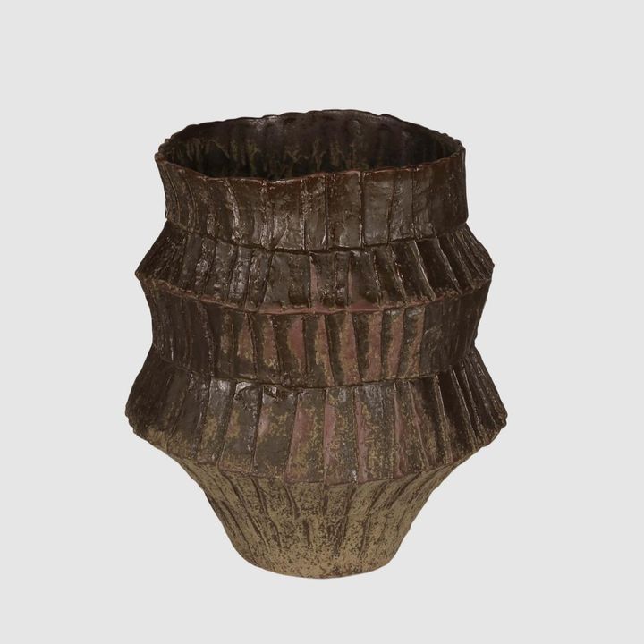 Ruffle Vase Bronze