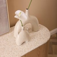 Gaia Arc Vase White