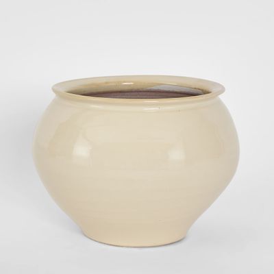Petal Round Pot White