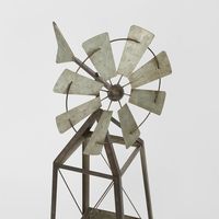 Ivy Two Tier Planter & Spinner