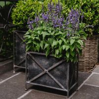 Set of 2 Planter Zinc