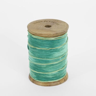 Velvet Ribbon Roll w. Gold Trim Red 20mm x 10m