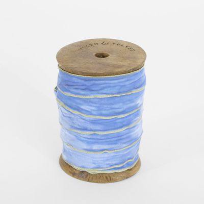 Velvet Ribbon Roll w. Gold Trim Cornflower Blue 20mm x 10m