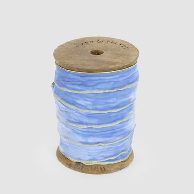 Velvet Ribbon Roll w. Gold Trim Cornflower Blue 20mm x 10m