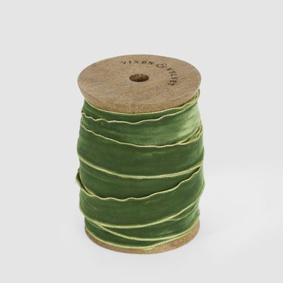 Velvet Ribbon Roll w. Gold Trim Olive Green 20mm x 10m