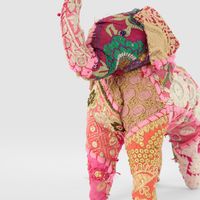 Khambadiya Handmade Elephant Fuchsia
