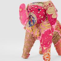 Khambadiya Handmade Elephant Fuchsia