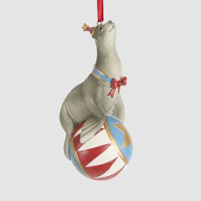 Marcel Sea Lion w. Ball Decoration