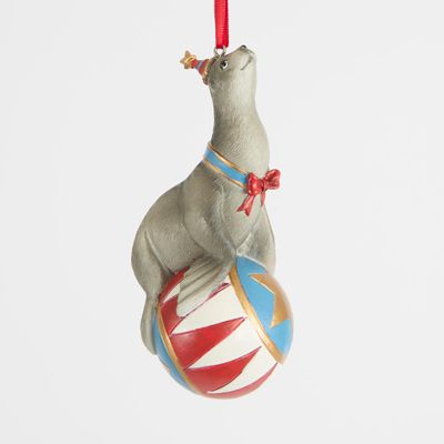 Marcel Sea Lion w. Ball Decoration