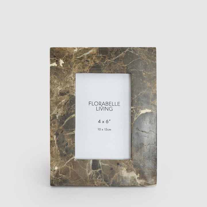 Oro Frame 4 x 6" Dark Emperador Marble