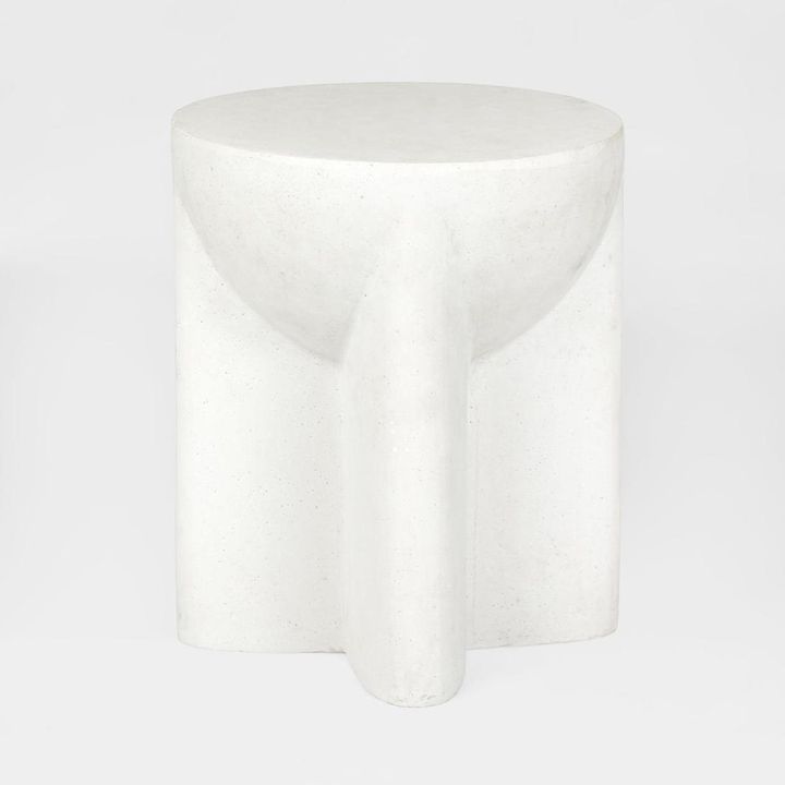Vassili Side Table Chalk -Outdoor
