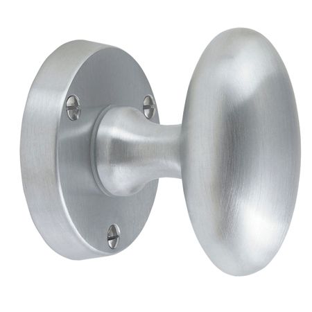 WINDSOR BRASS OVAL KNOB LATCH