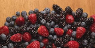 THREE BERRY MIX 1KG (12) SIMPED