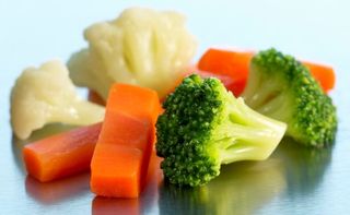 CARROT, CAULI, BROCCOLI 2KG (6) EDGELL